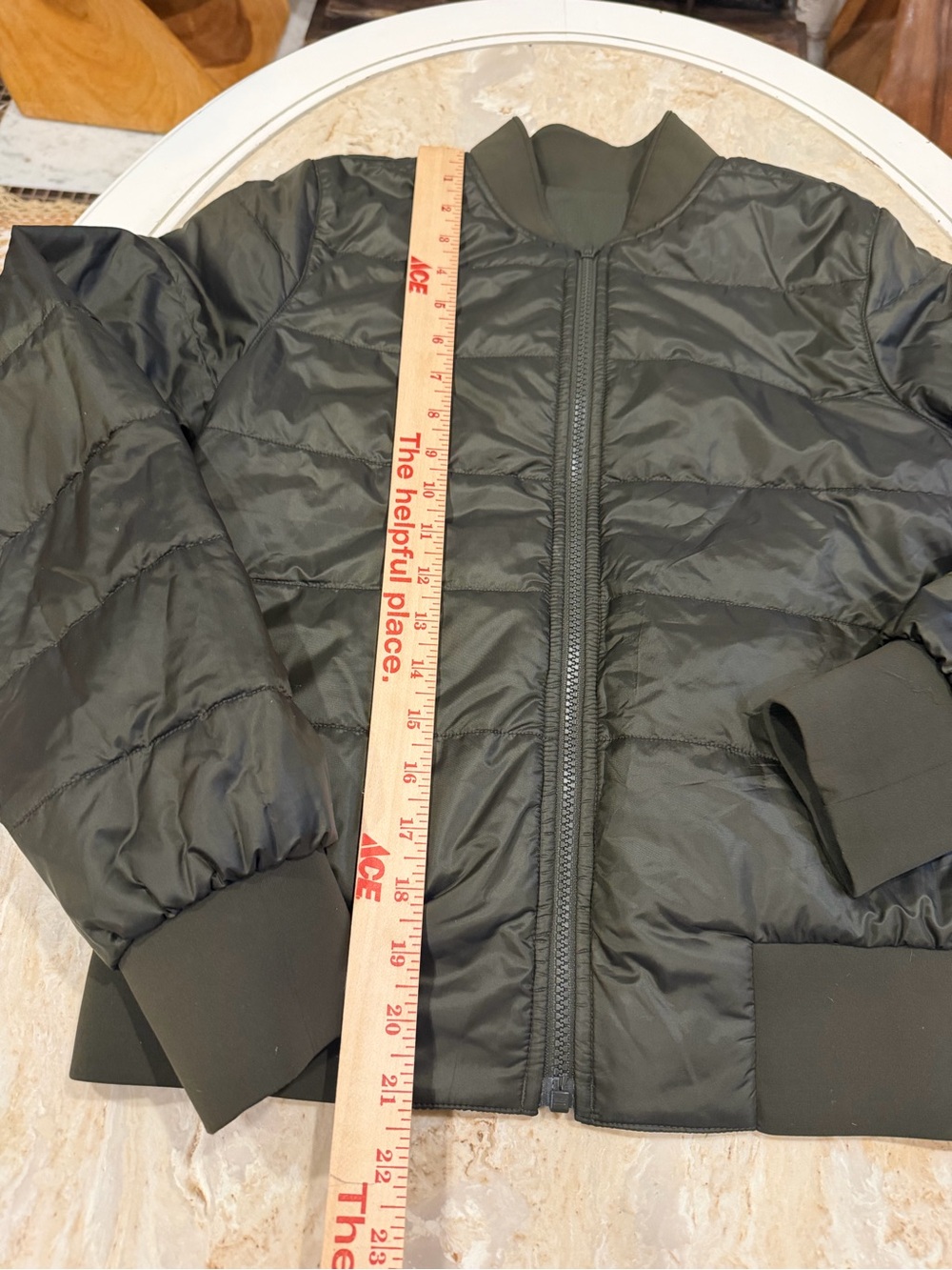 Lululemon jacket - Picture 5 of 11